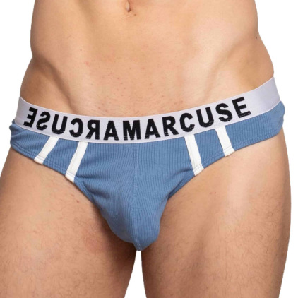 String Passant Bleu Marcuse