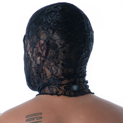 Cagoule en Dentelle Fluide Noir TOF Paris