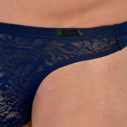 String Temptation Free Cut Lace Bleu Marine HOM