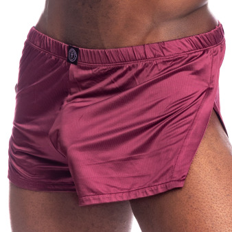 L'Homme invisible Silky Touch Aero Shorts - Burgundy